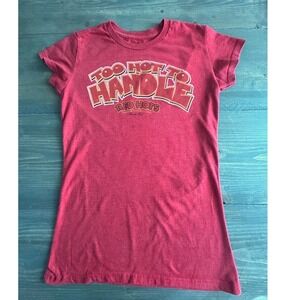 Red Hots "Too Hot To Handle" Graphic Shortsleeve T-Shirt Womens Size XL